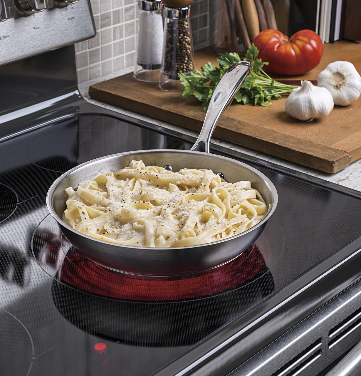 GE® 30" Free-Standing Electric Convection Range with air fryer